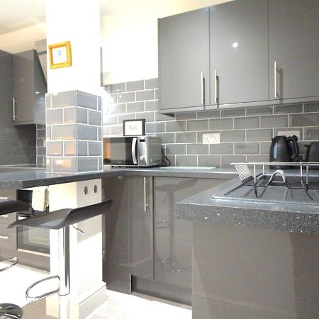 Premium Apartments Thatcham Broadway Esterno foto