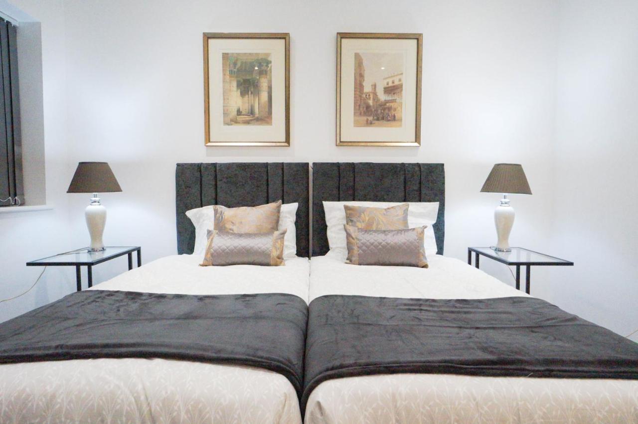 Premium Apartments Thatcham Broadway Esterno foto