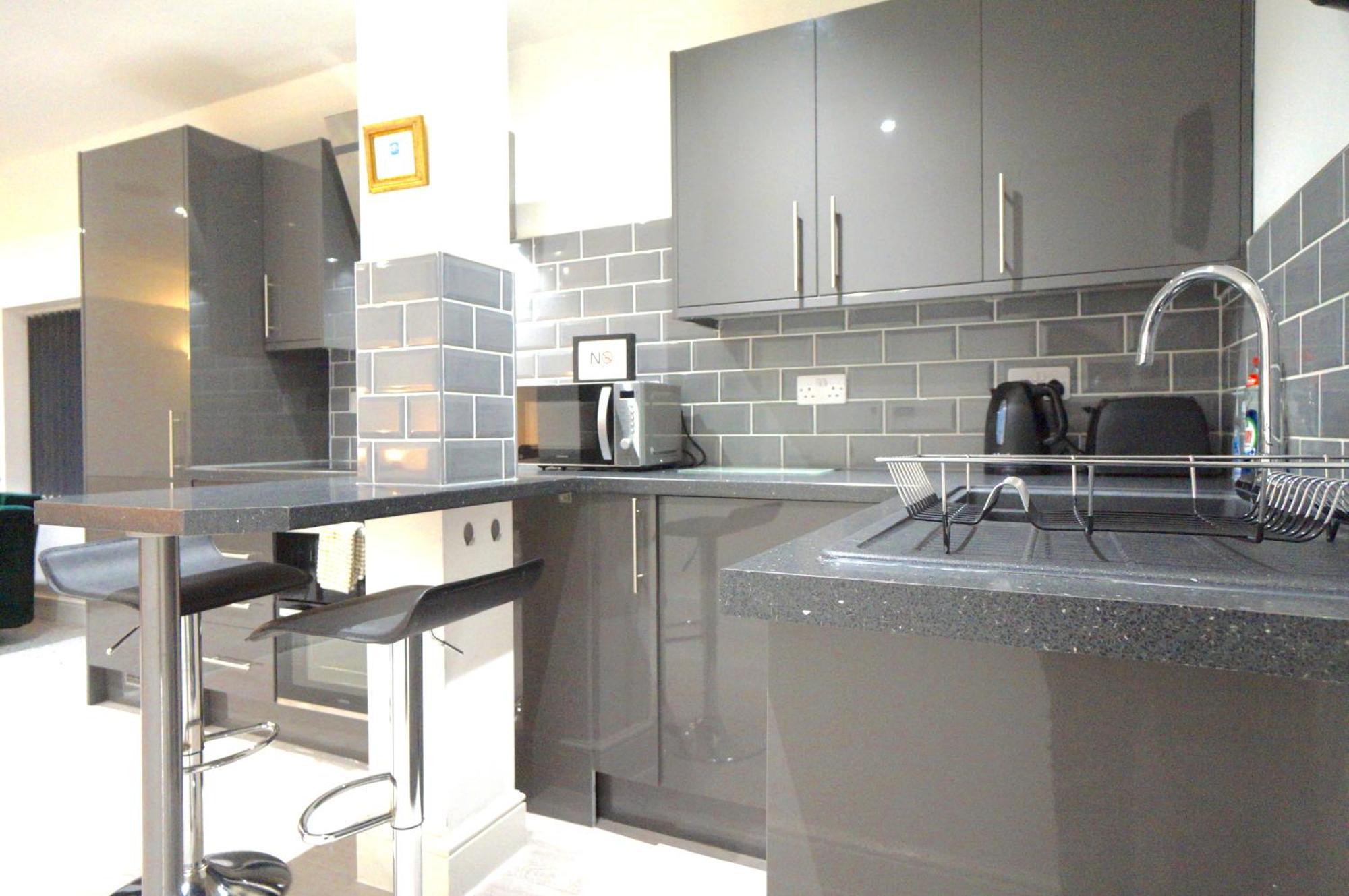 Premium Apartments Thatcham Broadway Esterno foto