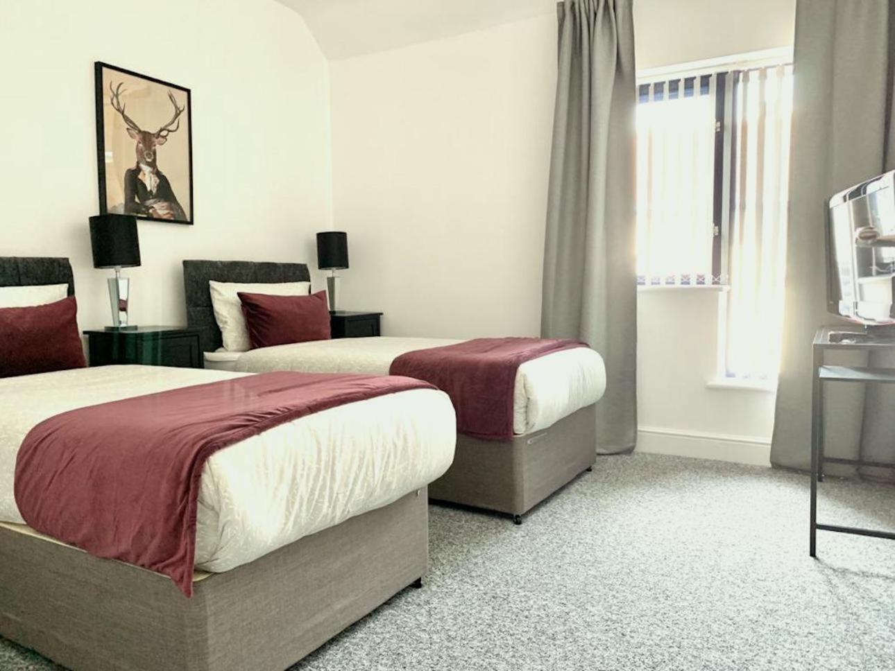 Premium Apartments Thatcham Broadway Esterno foto