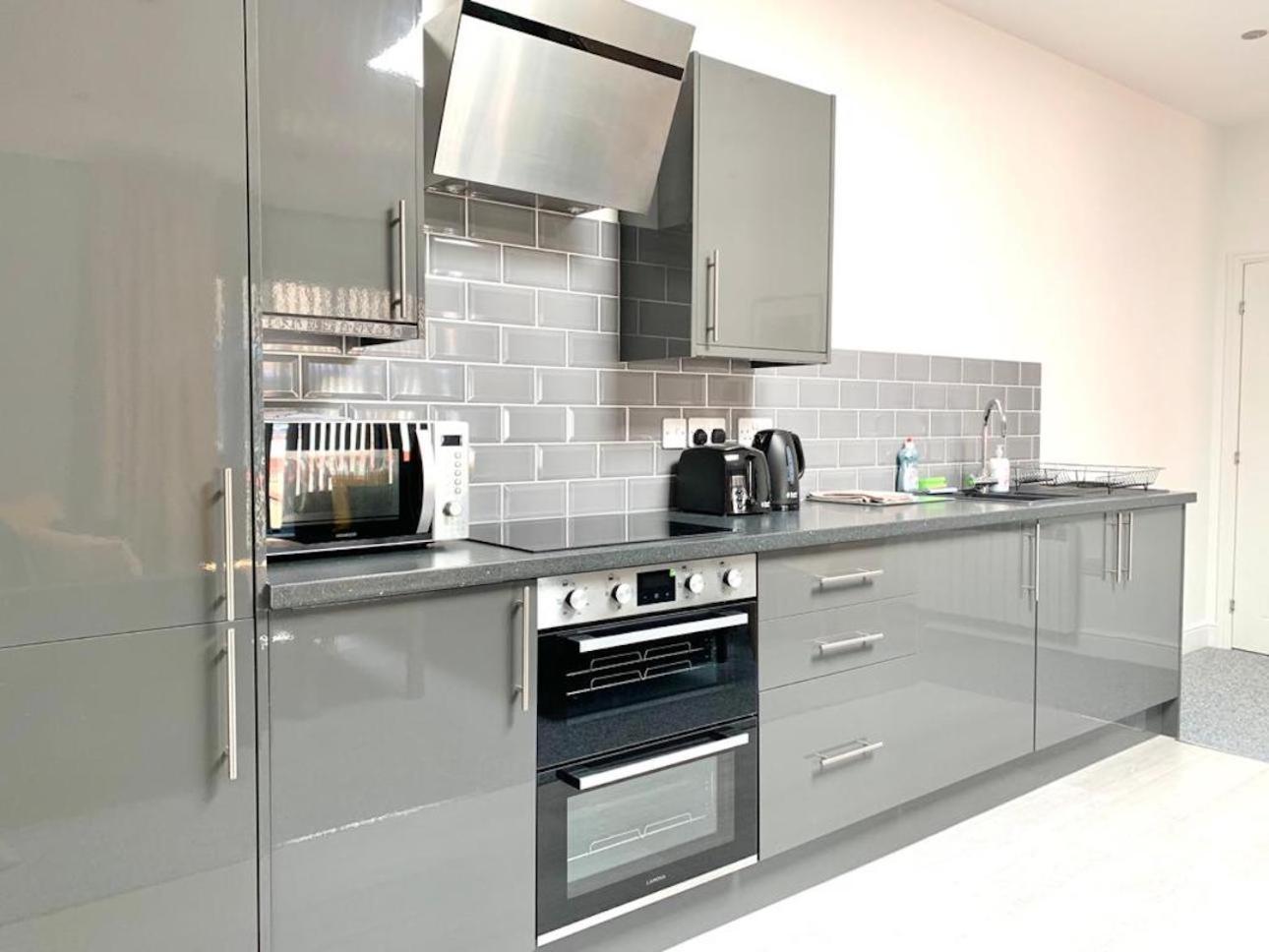 Premium Apartments Thatcham Broadway Esterno foto